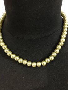 Pearl necklace