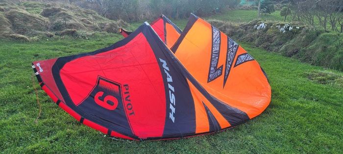 Naish Pivot S26 9 meter 2022