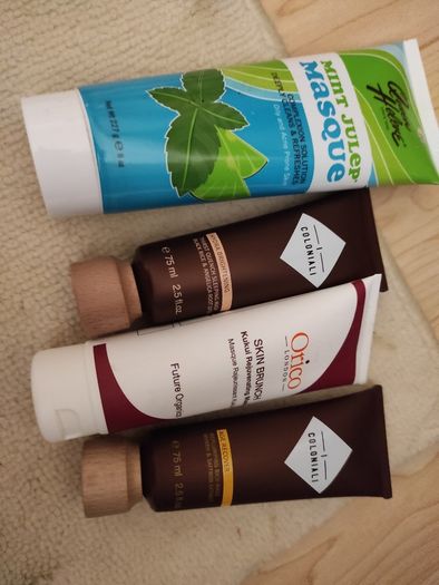 Skin face mask