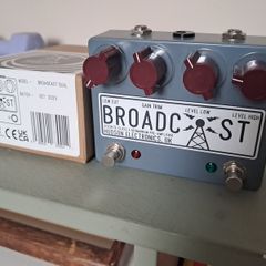 Hudson Broadcast Dual Footswitch