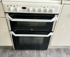 indesit cooker