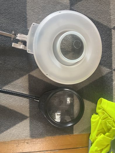 magnifier with light