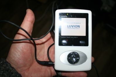 Luvion Platinum 2 video baby monitor (monitor only for sale)