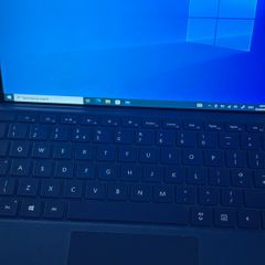 Microsoft Surface Pro 4 silber