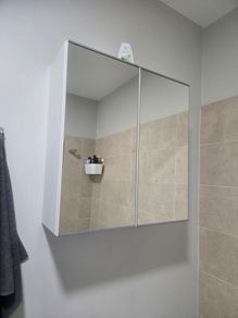 bathroom cabinets x 2