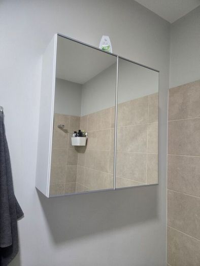 bathroom cabinets x 2