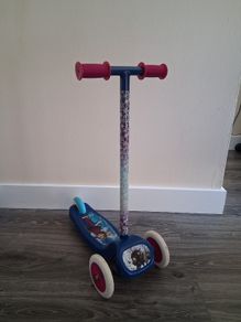 Elsa scooter