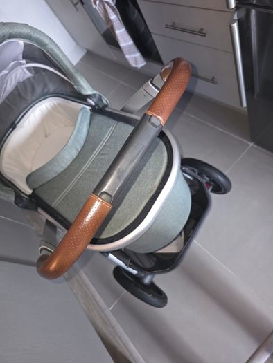 Fantastic Condition Uppababy Vista V2