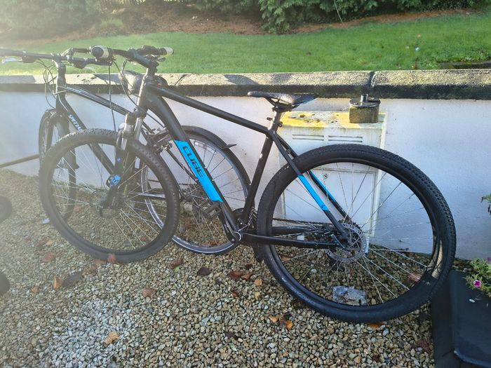 Cube Aim Pro Hardtail Mountain Bike - Black/Blue - XL-21"