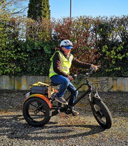 Electric bike ( Cargo Trike style)