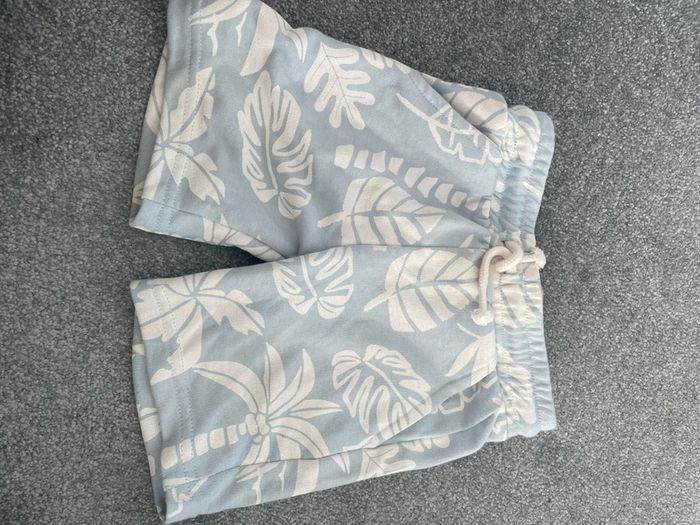 Kids shorts Age 2-3