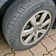 Volvo alloys wheels 215/55/r16