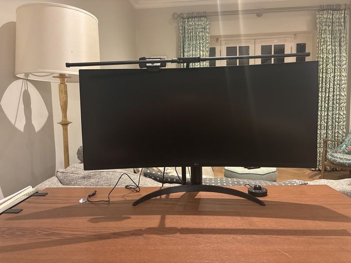 34" Ultrawide monitor