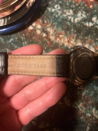 Accurist men's watch free postage