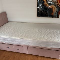 Single Bed