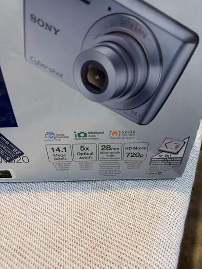 Sony cyber- shot digital camera dsc-w620