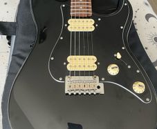 Jet guitars JET JS-400 BKR H Strat