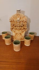 Fabulous Rare Collectable Vintage Aztec/Mayan/Mexican Ceramic Decanter and Five Matching Ceramic Shot Glasses in Excellent Condition - Perfect for a Home Bar or Man Cave, Bring on the Tequila!!!