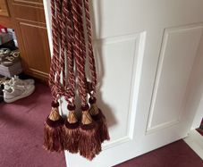4 Tie backs