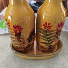 FARMYARD POTTERY , Dishwasher  Saft onlyHand-painted ceramic oil and vinegar cruet set ON HOLDING MATHING SMALL TRAY.