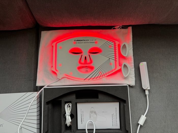 Currentbody LED Therapy Face Mask