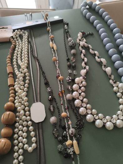 Costume jewellery