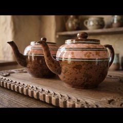 vintage teapots x 2