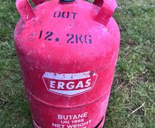 Clean empty gas cylinder