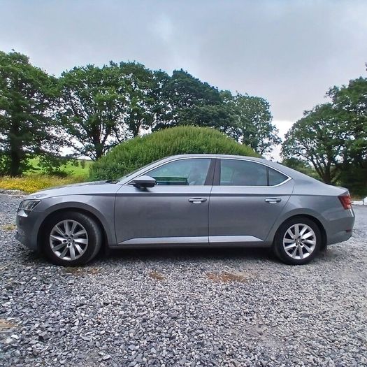 Skoda Superb Style 2018 1.6L Diesel  with tow bar