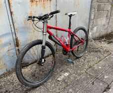 Cannondale F2 Hardtail Mountain Bike - Medium