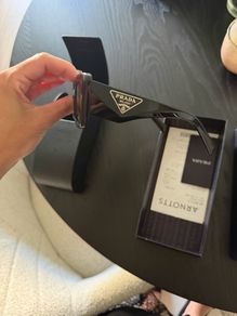 Prada sunglasses PR 13Zs