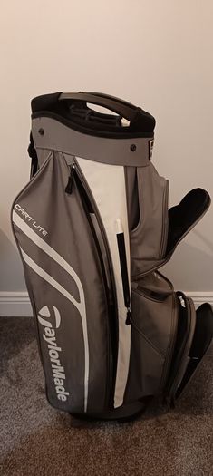 TaylorMade Golf Bag