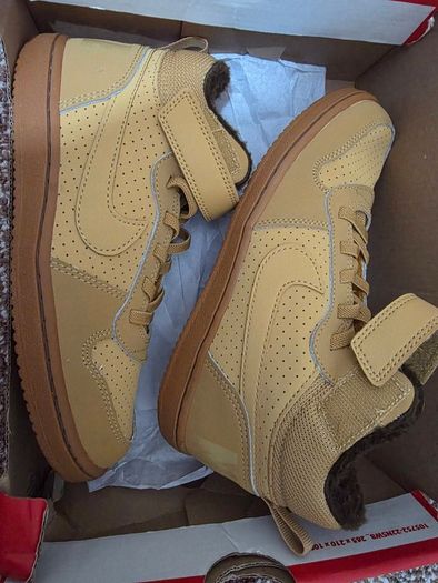 Nike Trainers kids size 2 UK