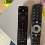2 remote controls Image 3