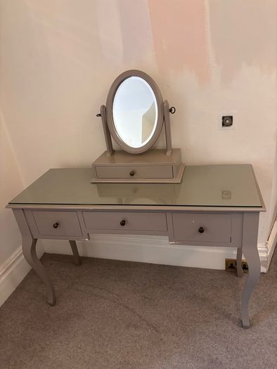 Dressing Table with Mirror