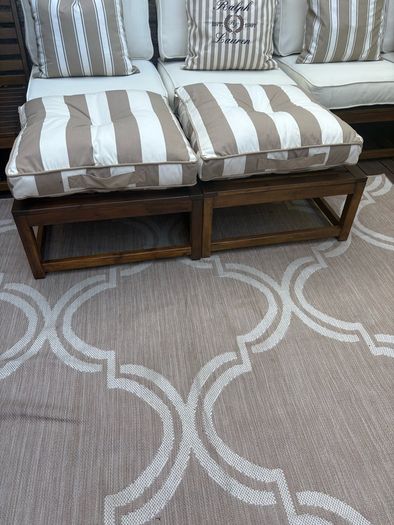 Ex display XXL 320 x 240cm indoor/outdoor rug in oatmeal