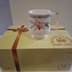 Royal Tudor 'Dunleavy' Bone china mug x 6