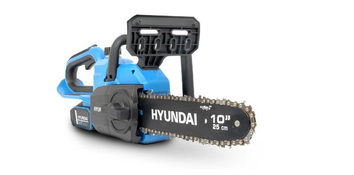 Hyundai 10'' 25cm Cordless Chainsaw 20V Li-Ion 4Ah Battery and Charger