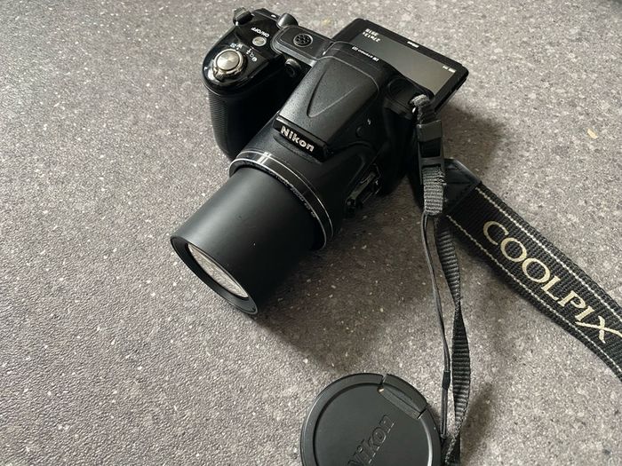Nikon Coolpix L830 Black 16MP 34x Optical Zoom Digital Camera