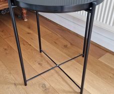 Round foldable bedside table / coffee table