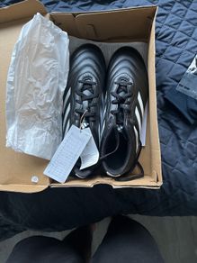 Adidas Football boot never used with box  size uk 8