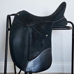2021 Wintec Isabell Werth Dressage Saddle Bundle 17inch CAIR