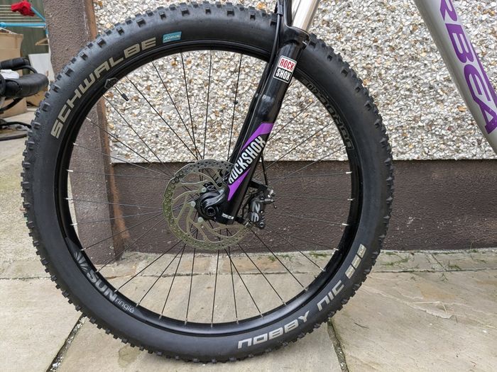 Orbea Laufey 27+ H30 (Size M) - Less than 500km