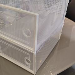 Free shoeboxes