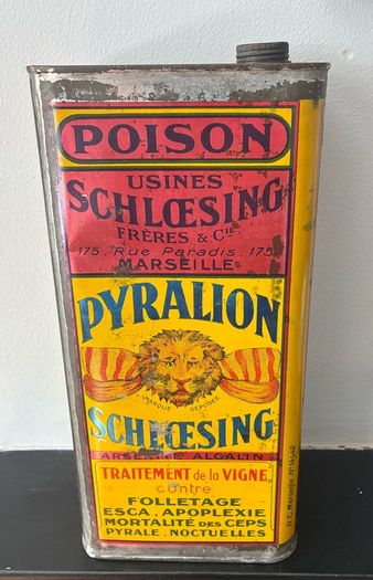 Vintage French 1930's Poison Tin