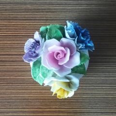 Vintage  Radnor  bone china England hand modelled flowers posie