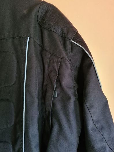 Mens motorbike waterproof Cordura jacket coat with shoulder and elbow pads armour Size medium black heavy biker motorcycle