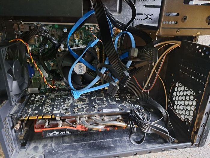 PC + Monitor -gtx970