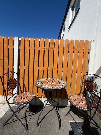 Garden Furniture - Bistro Table & Chairs