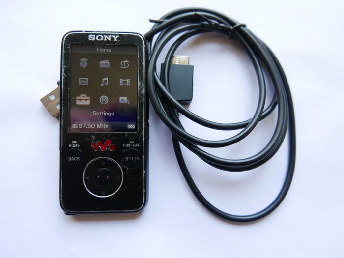 Sony Walkman NWZ-S638F Digital Media Player MP3 Player